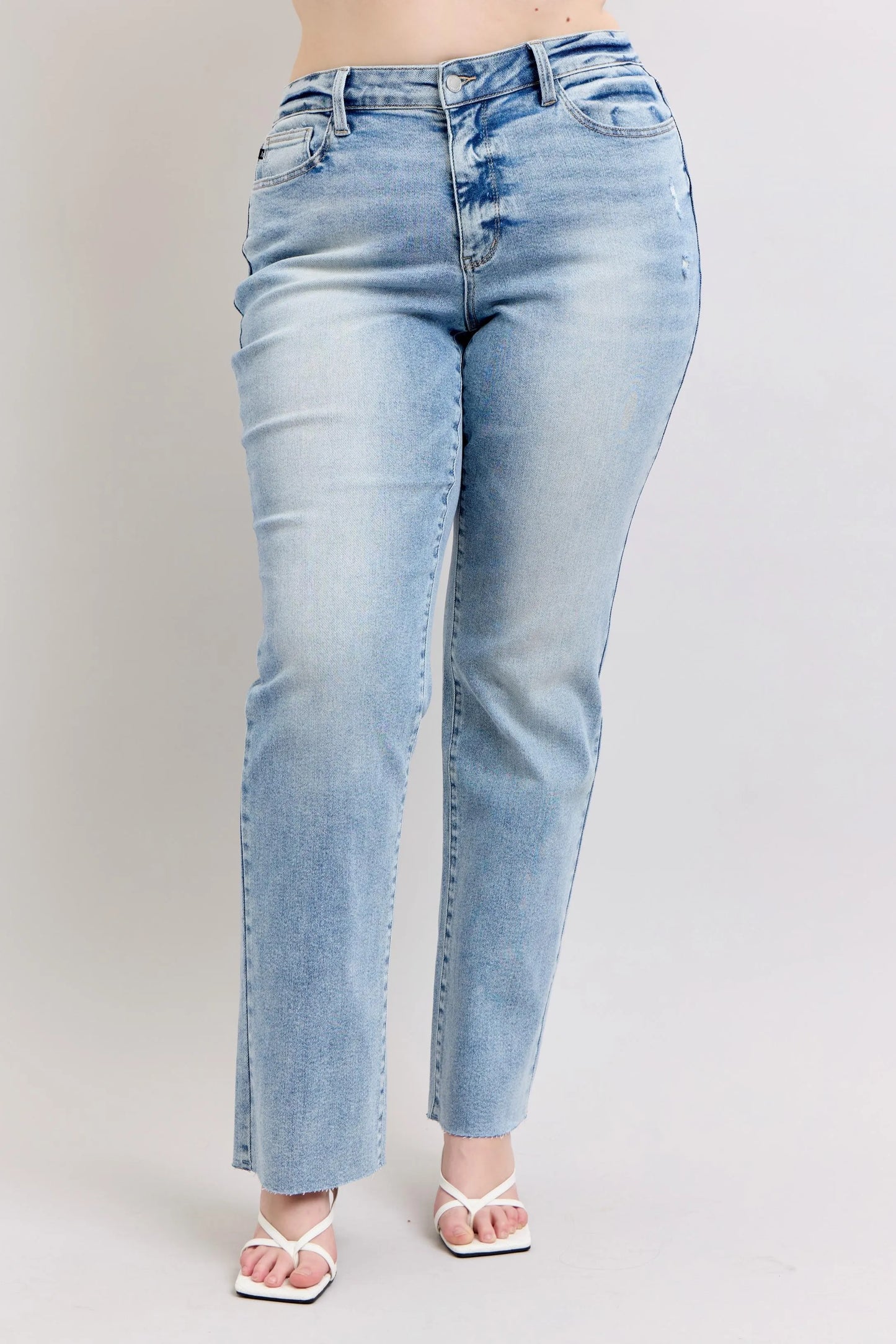 Judy Blue Full Size Mid Rise Light Wash Dad Jeans Plus Size - Fashorio
