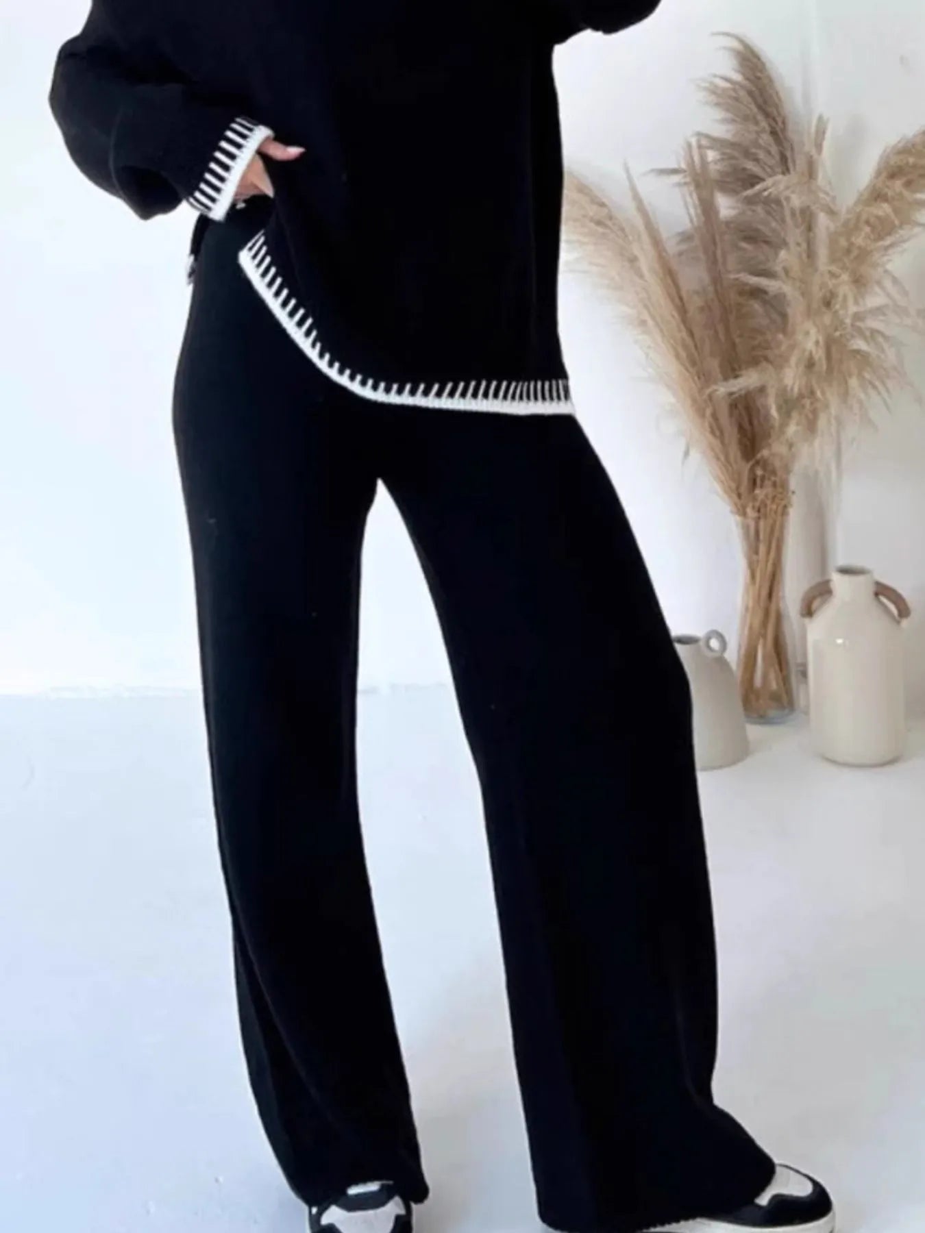 Contrast Trim Round Neck Top and Pants Sweater Set - Fashorio