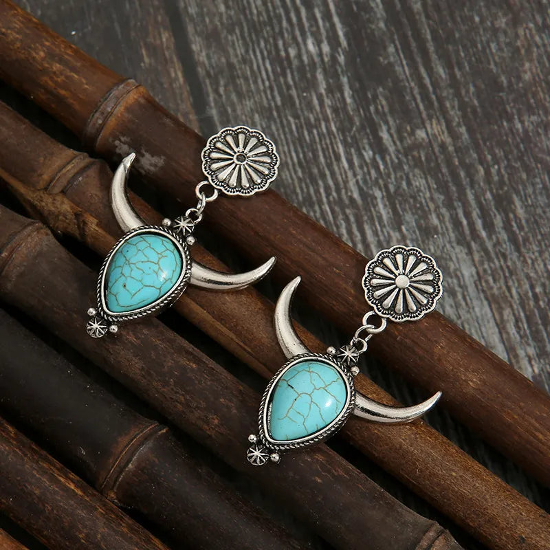 Artificial Turquoise Alloy Cow Head Earrings - Fashorio