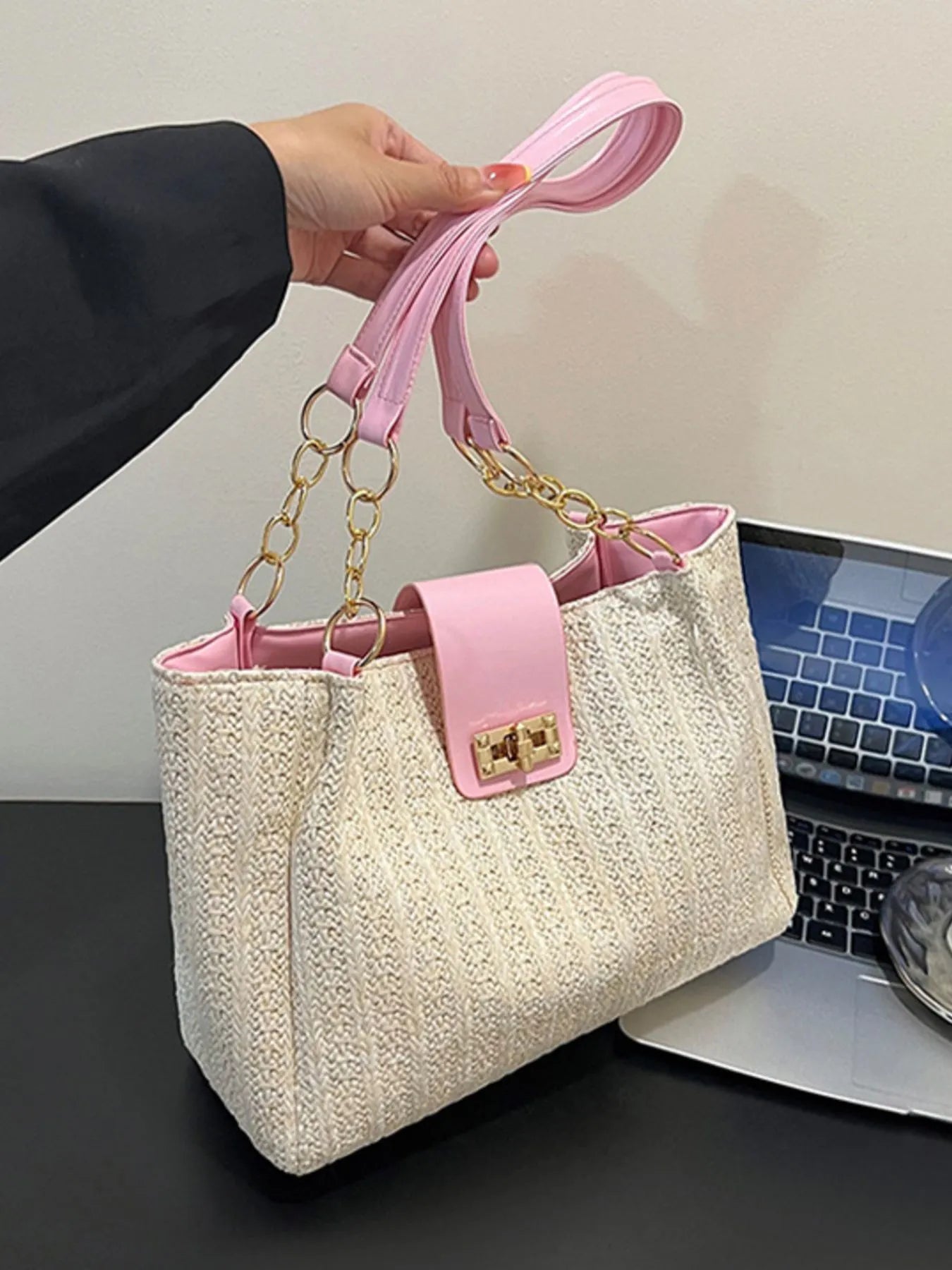 Woven Straw Shoulder Bag Pink One Size - Fashorio