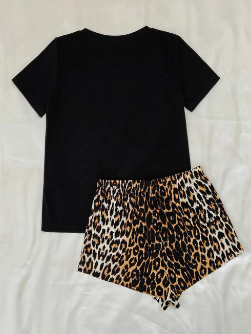 Leopard Lip Graphic Top and Shorts Lounge Set - Fashorio