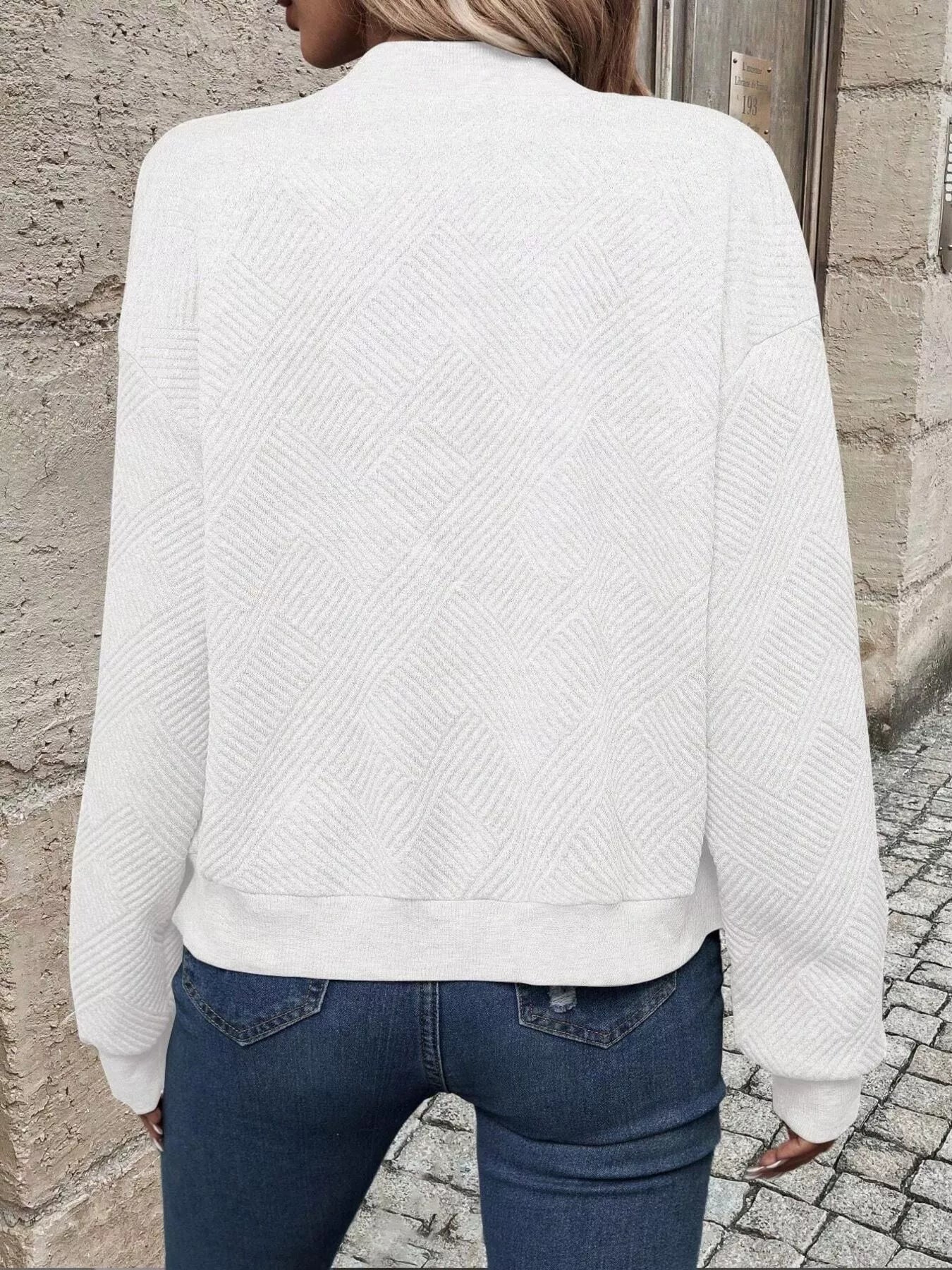 Textured Zip-Up Long Sleeve Jacket for Casual Layering - Fashorio