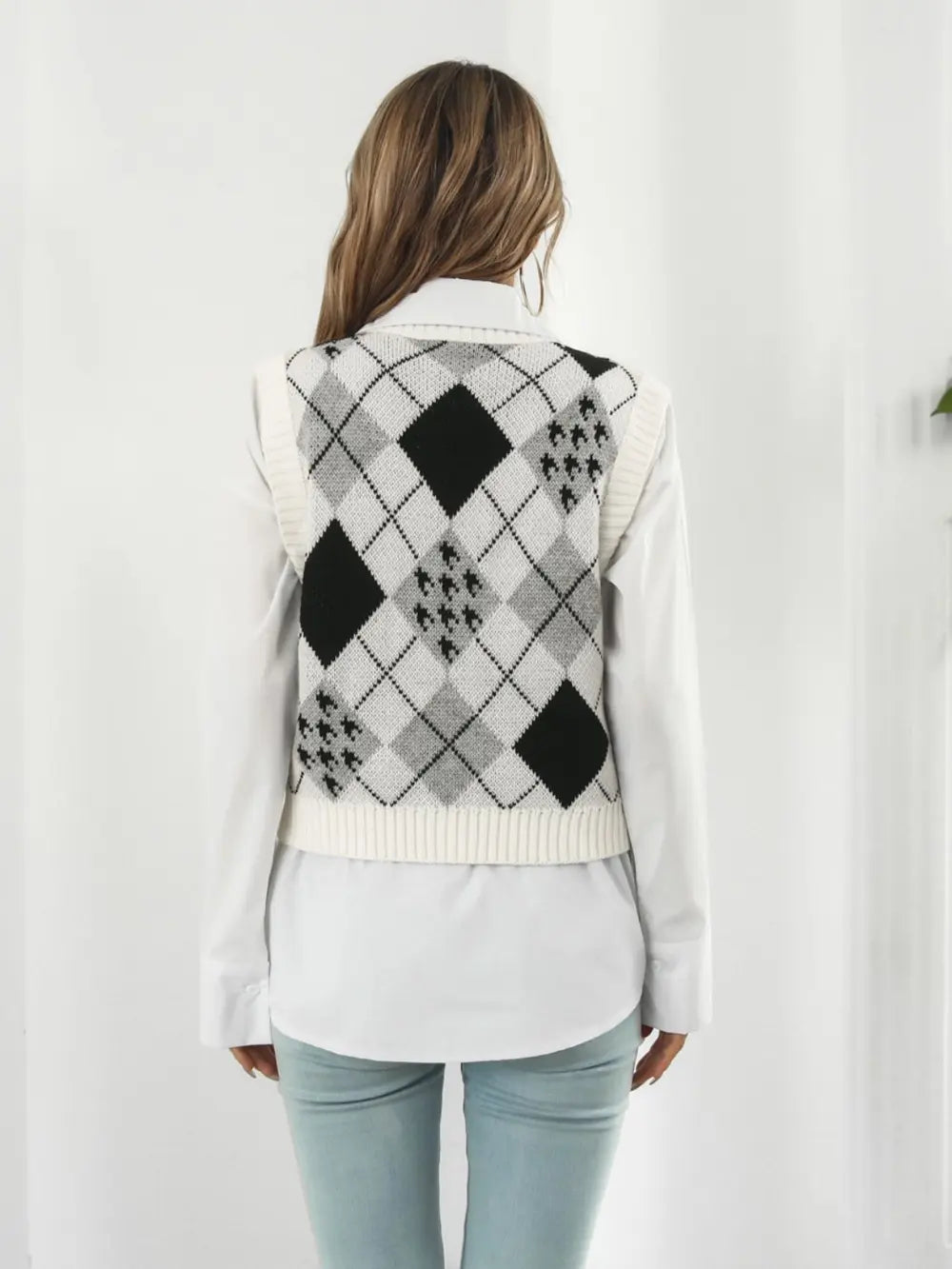 V-Neck Plaid Sweater Vest - Fashorio