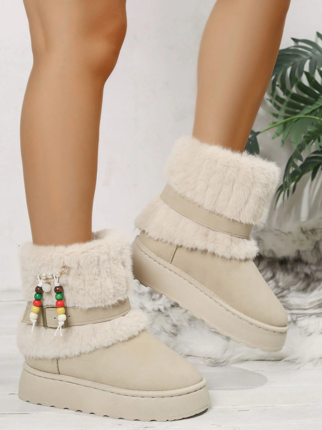 Round Toe Platform Boots - Fashorio