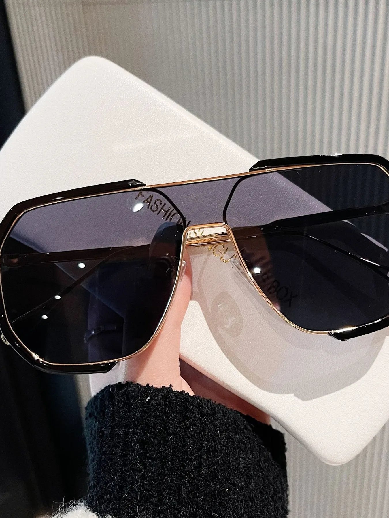 UV Protection Oversized Sunglasses Black Frame Gold Gray Piece onesize - Fashorio