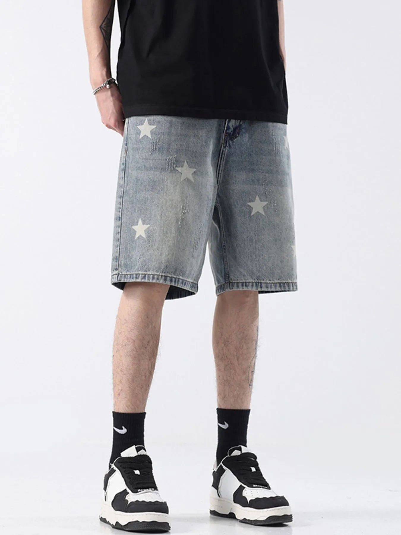 Men's Distressed Star Print Denim Shorts - Fashorio