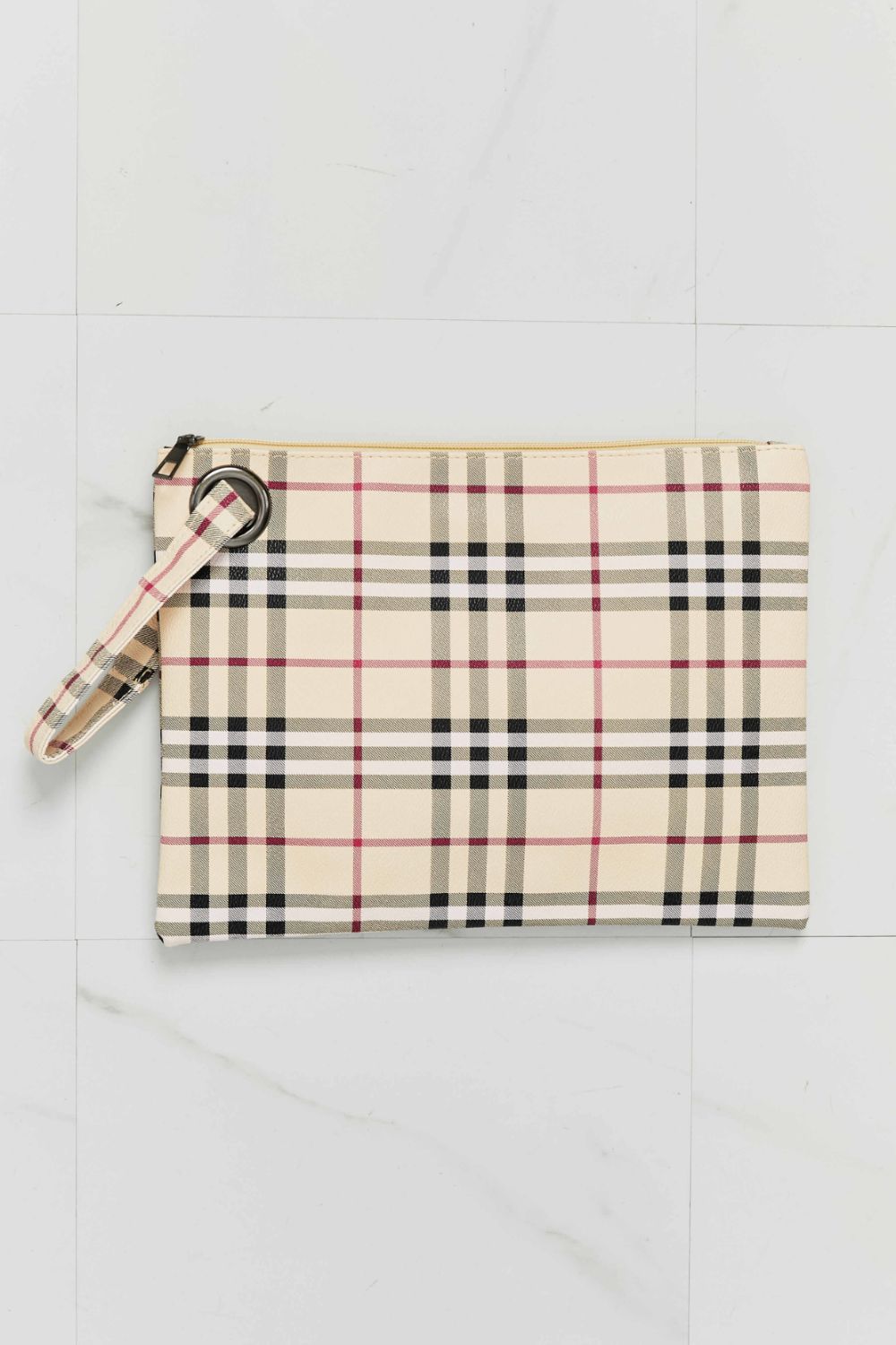 Carry Your Love Plaid Wristlet - Fashorio