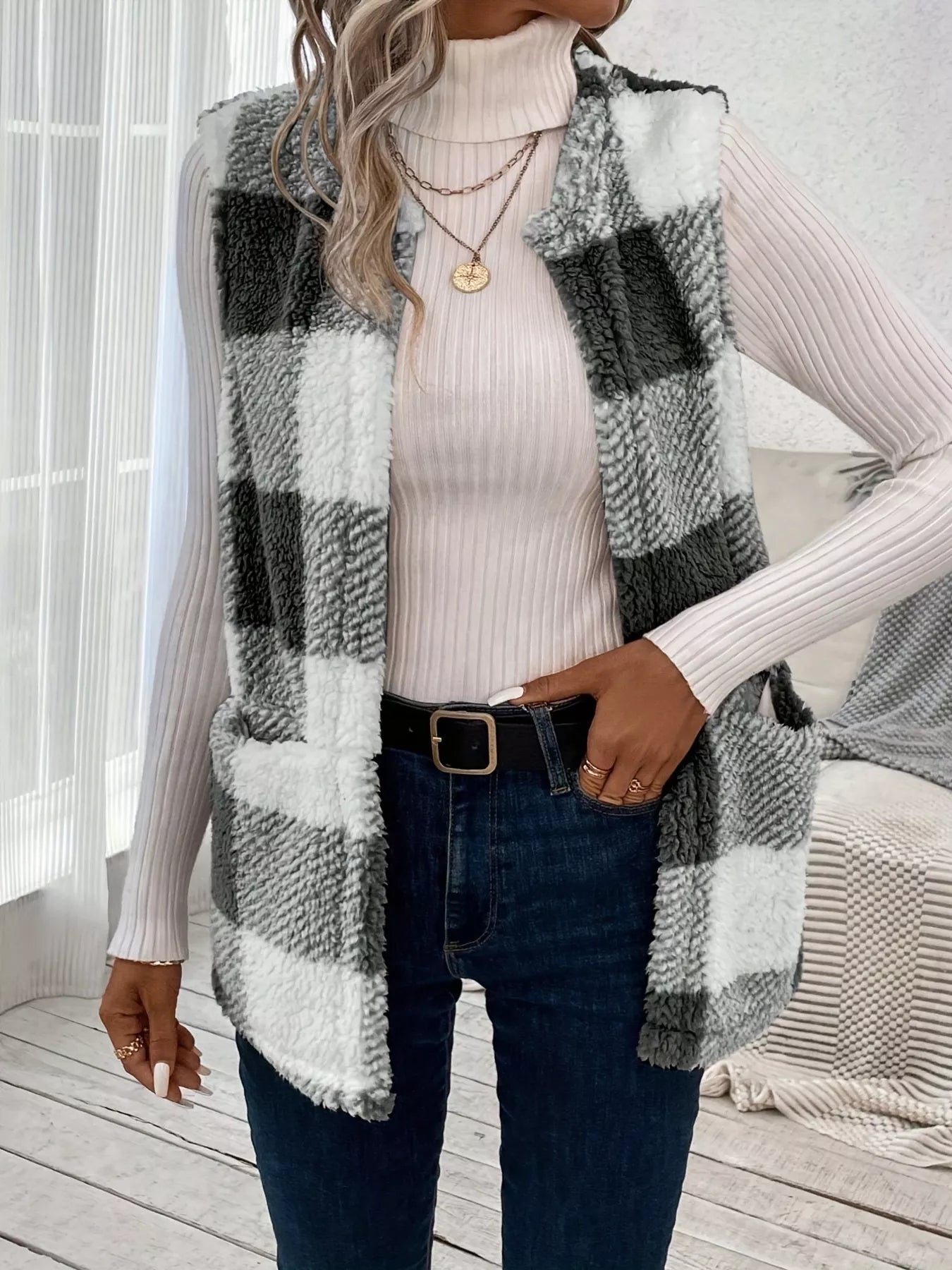 Plaid Sherpa Vest Coat with Pockets - Fashorio