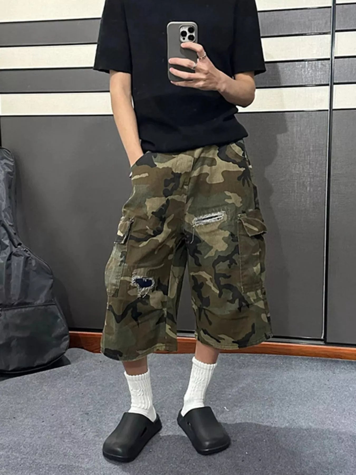 Men's Full Size Camouflage Cargo Denim Shorts with Distressed Details Plus Size - Fashorio