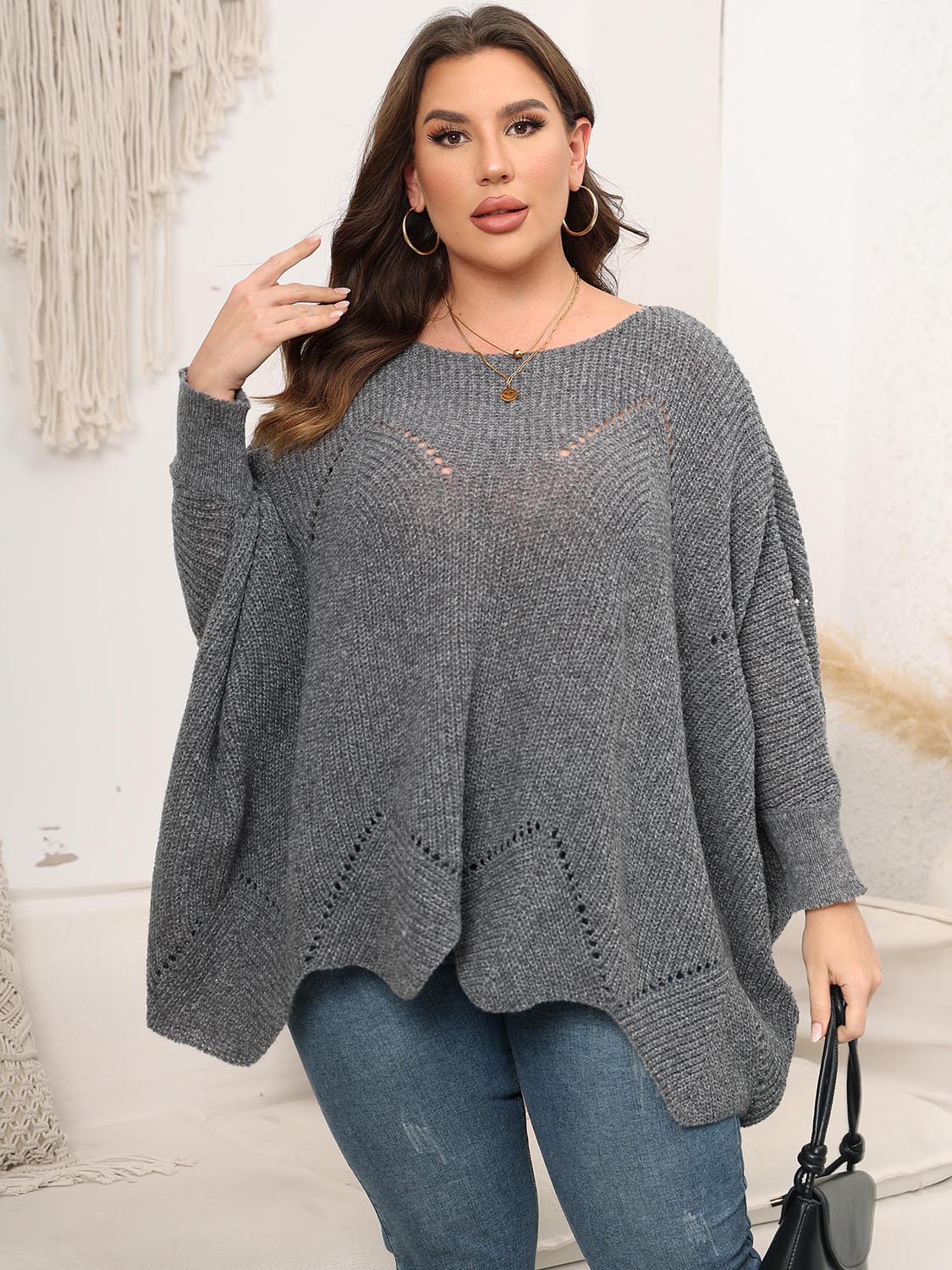 Plus Size Round Neck Batwing Sleeve Sweater - Fashorio