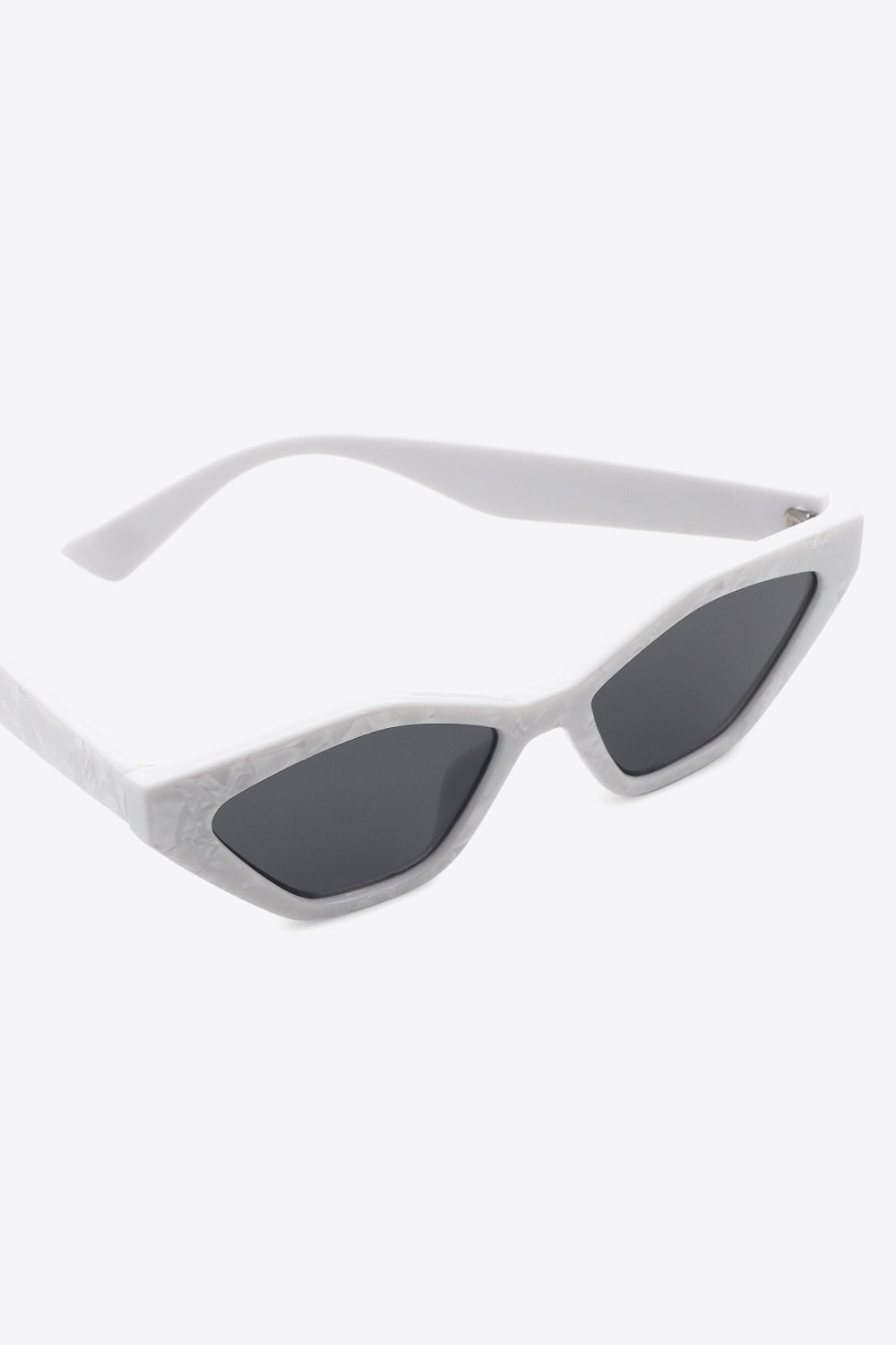 Cat Eye Polycarbonate Sunglasses - Fashorio