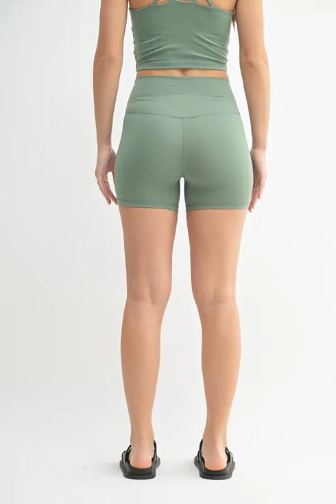 MONO B Venice Cloud Light Contour Biker Shorts - Fashorio
