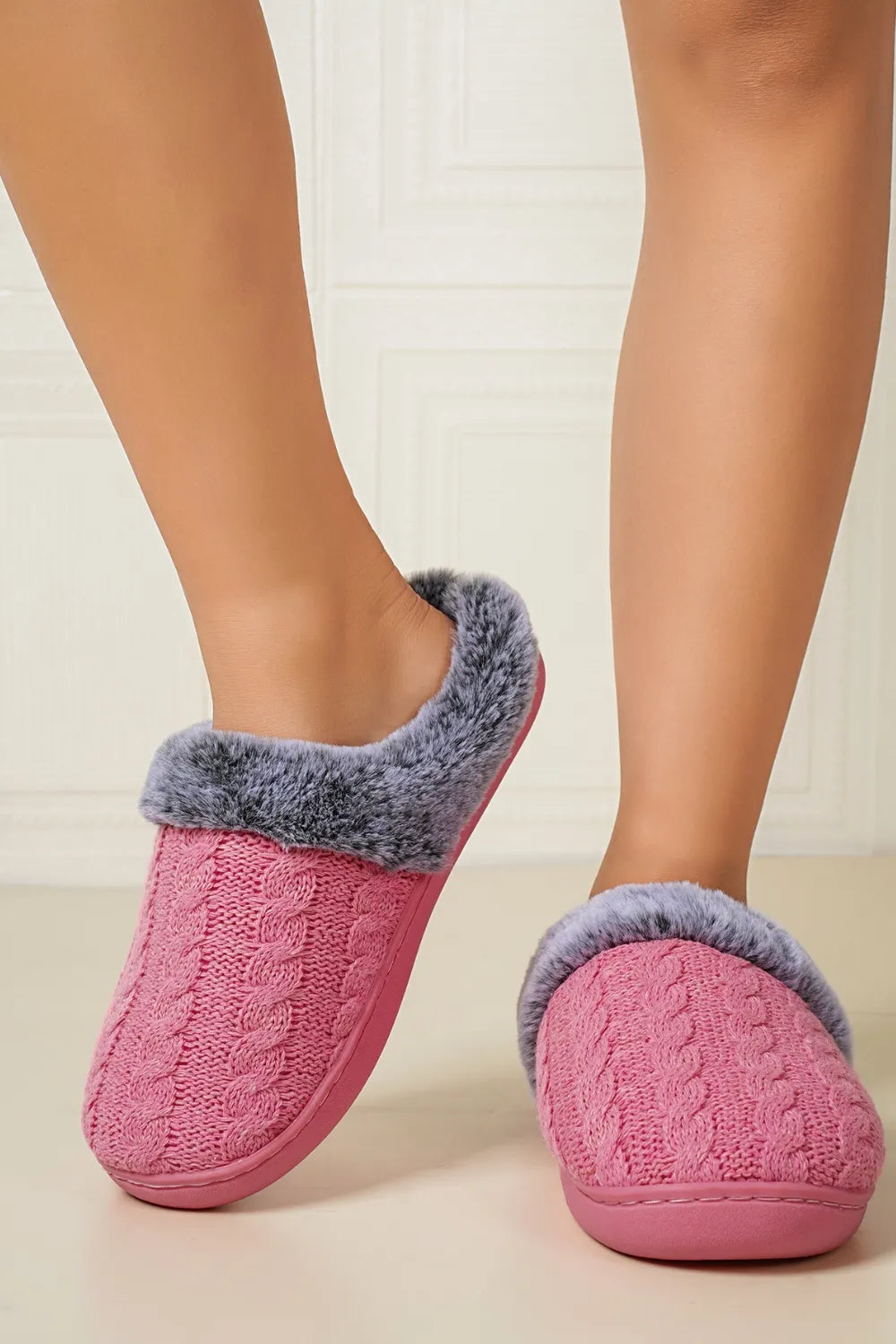 Cable-Knit Fluff Round Toe Slippers - Fashorio