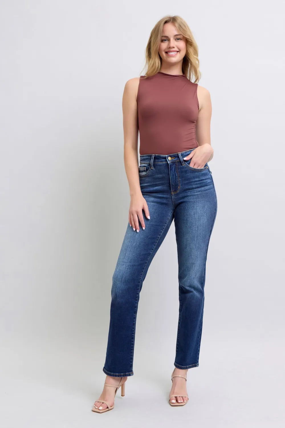 Judy Blue Full Size Washed Straight Leg Jeans with Pockets - Fashorio