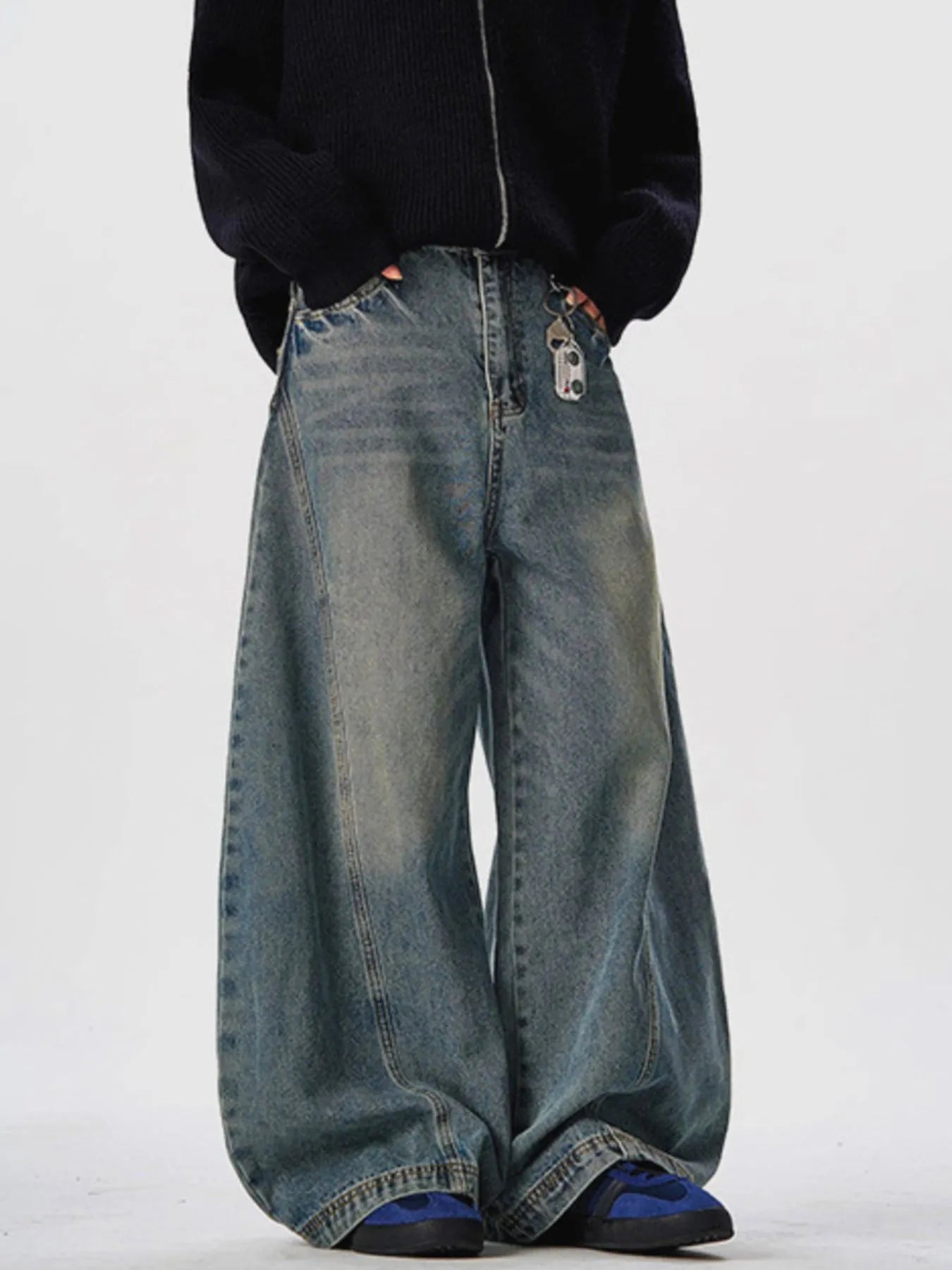 Men's Vintage Washed Wide Leg Curved Jeans - Fashorio