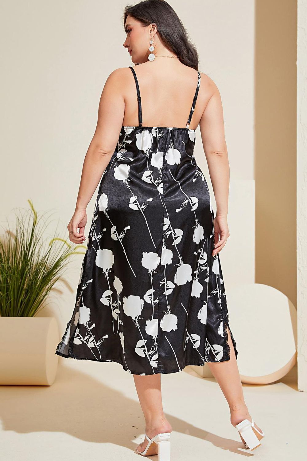 Plus Size Floral Lace Trim Side Slit Night Dress - Fashorio