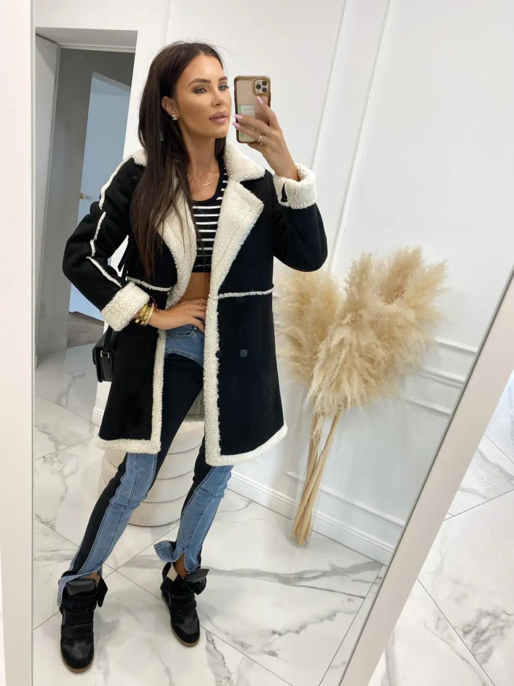 Lapel Collar Exposed Seam Buttoned Coat Black - Fashorio