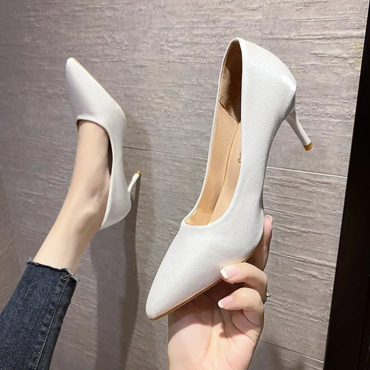 Point Toe Stiletto Pumps - Fashorio
