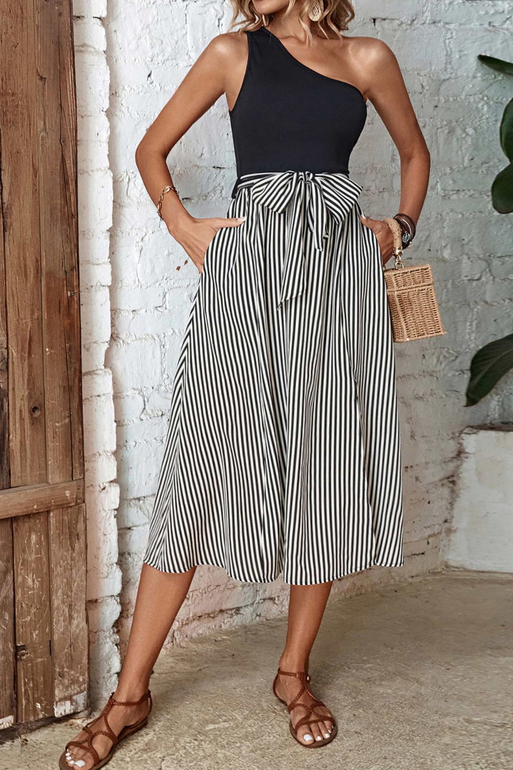 Striped One-Shoulder Midi Dress with Side Slit – Casual Chic - Fashorio
