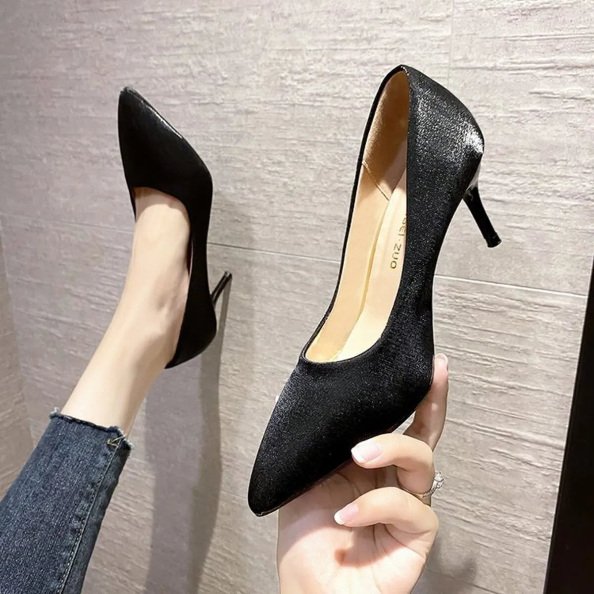 Point Toe Stiletto Pumps - Fashorio