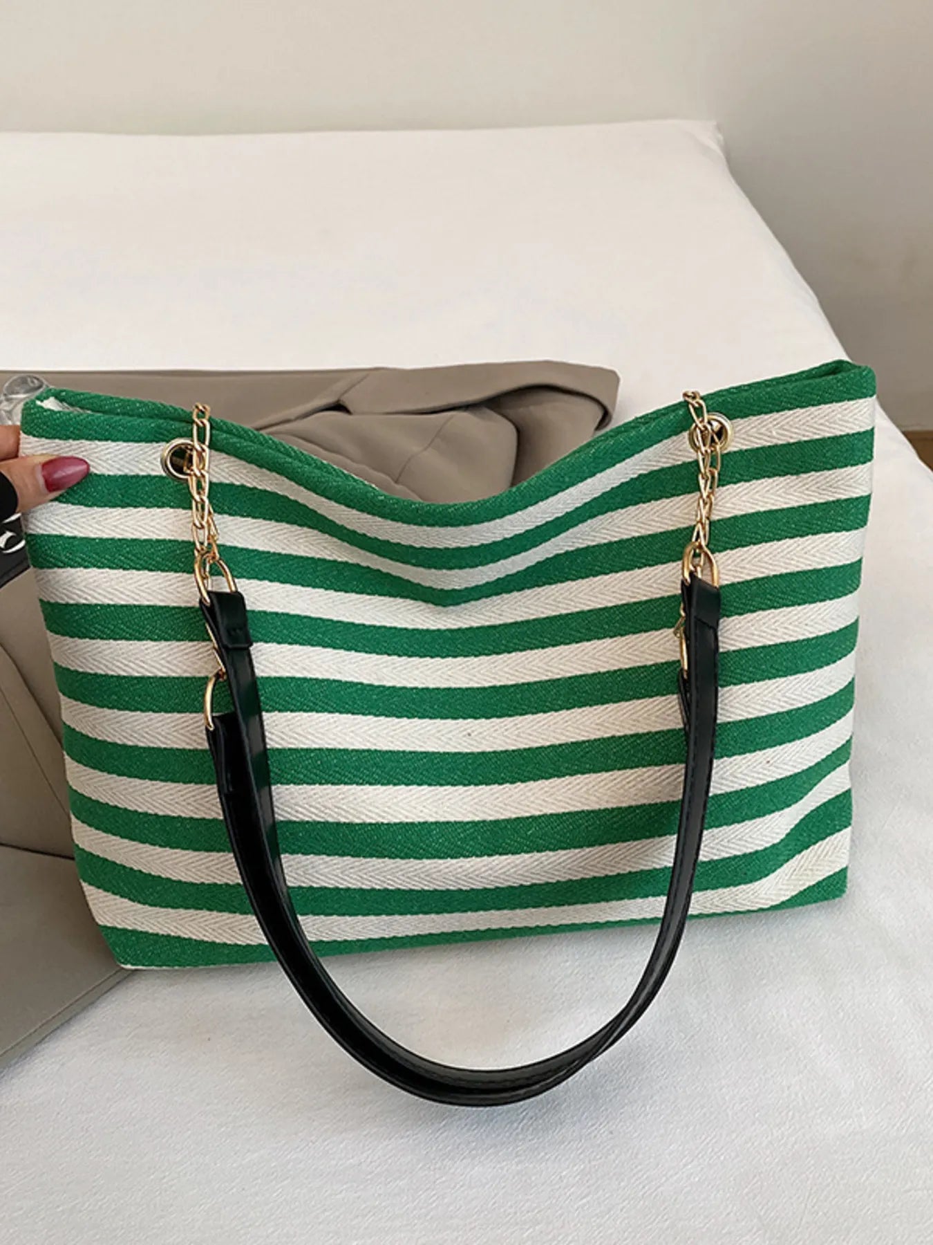 Striped Shoulder Bag with Chain Detail - Fashorio