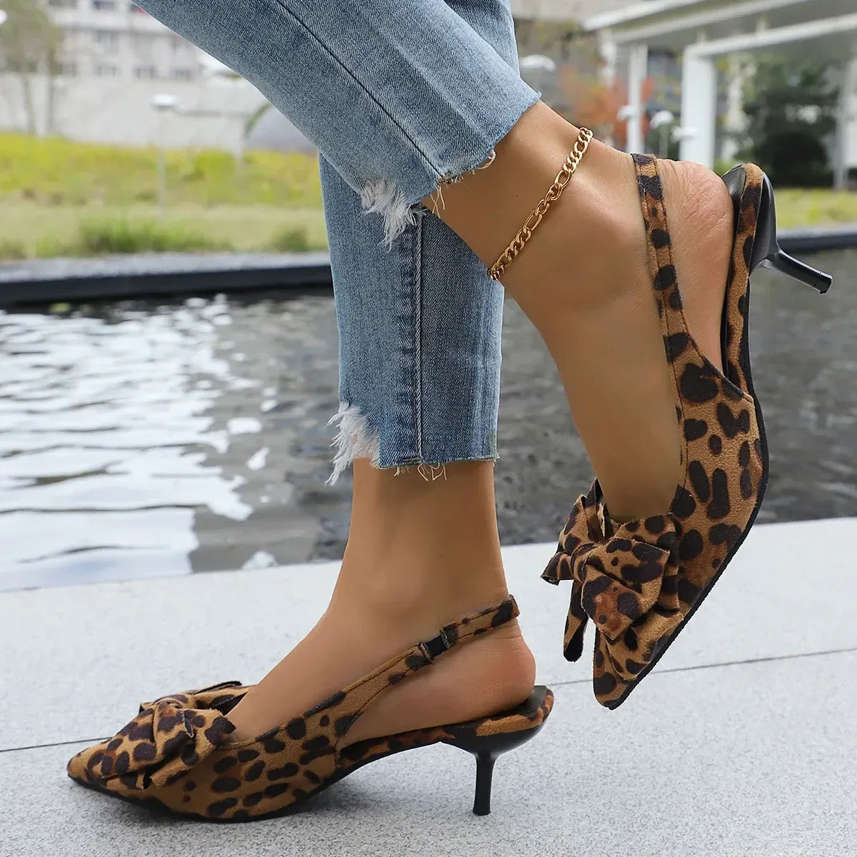 Bow Point Toe Kitten Heels Pumps Leopard Print - Fashorio