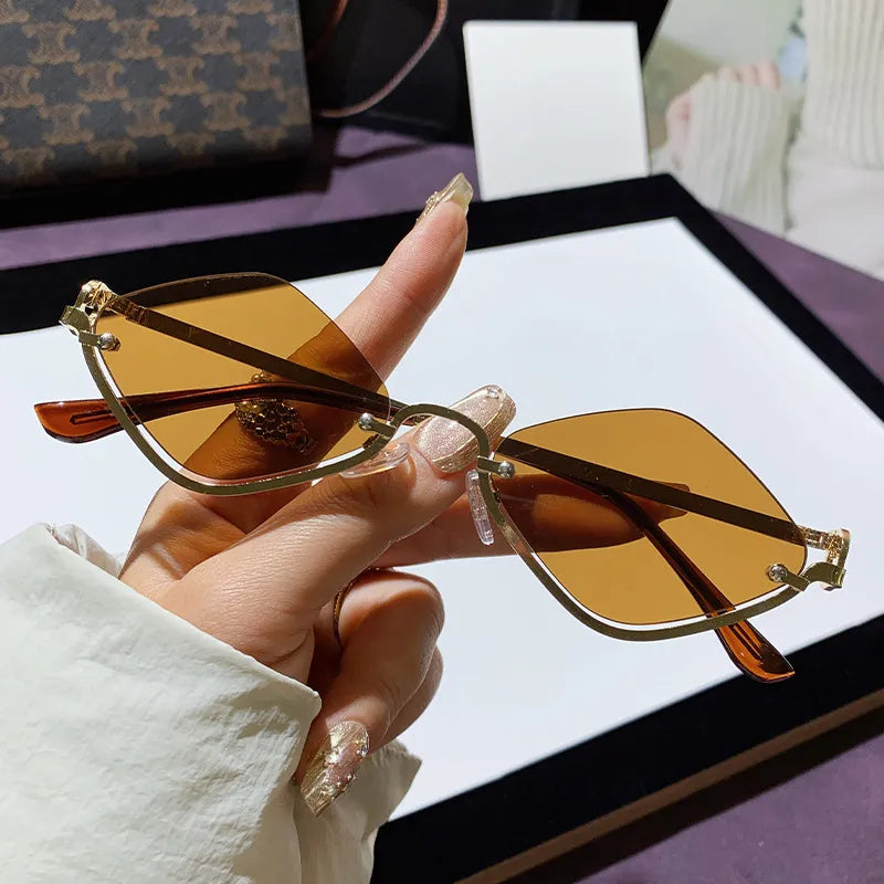 Cat Eye Sunglasses with Gold Metal Frame styleB One Size - Fashorio