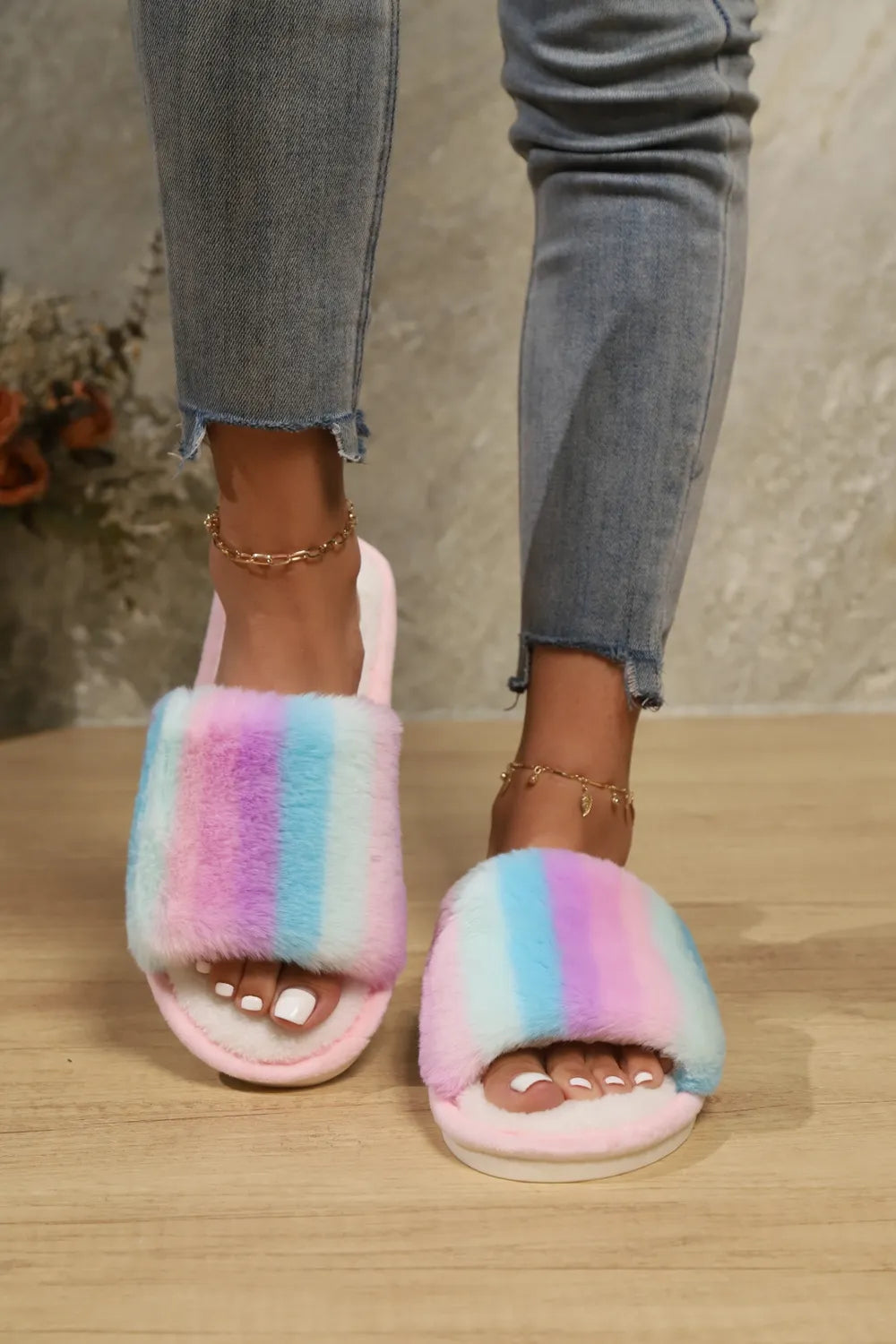 Color Block Open Toe Faux Fur PVC Slippers Pink Multicolor - Fashorio