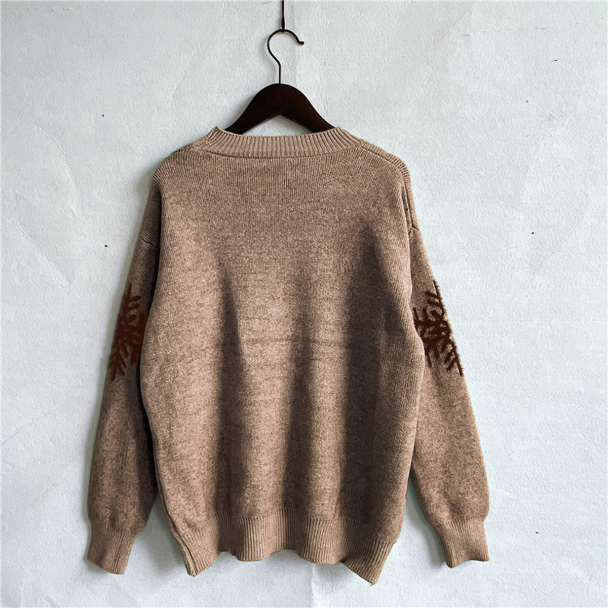 Reindeer and Snowflake Pattern Sweater - Fashorio