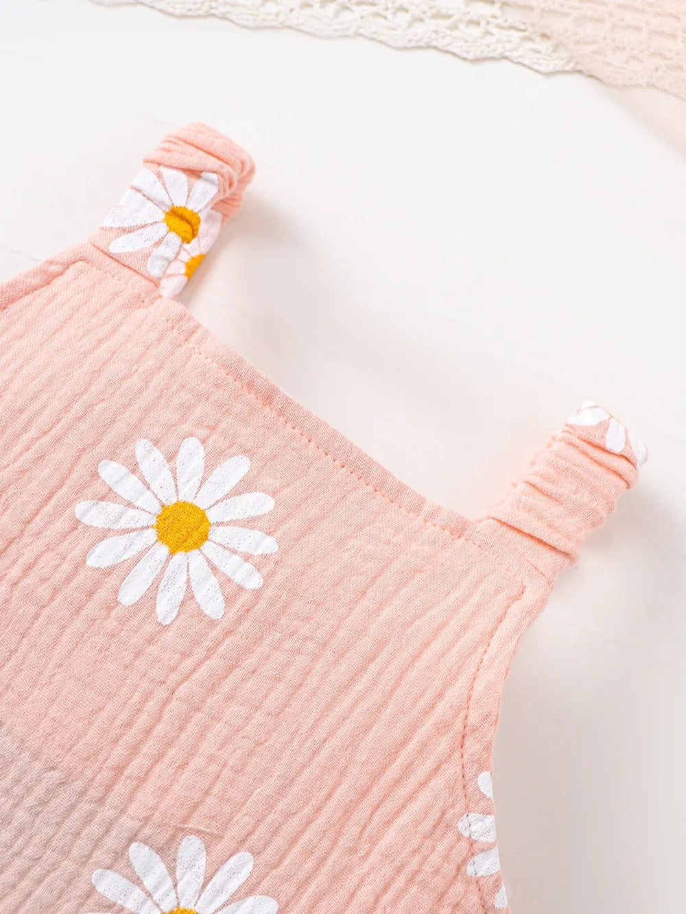 Children's Daisy Textured Wide Strap Romper and Hat Set - Fashorio