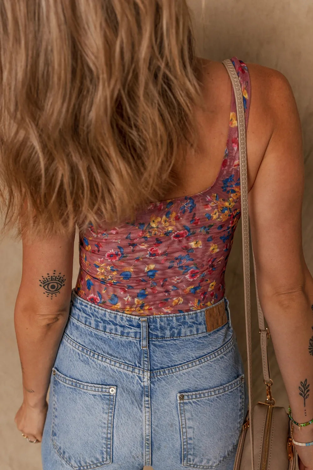 Floral Mesh Scoop Neck Wide Strap Bodysuit - Fashorio