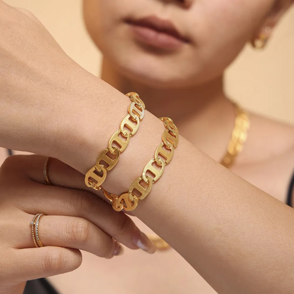 18K Gold-Plated Stainless Steel Chain Bracelet Gold One Size - Fashorio