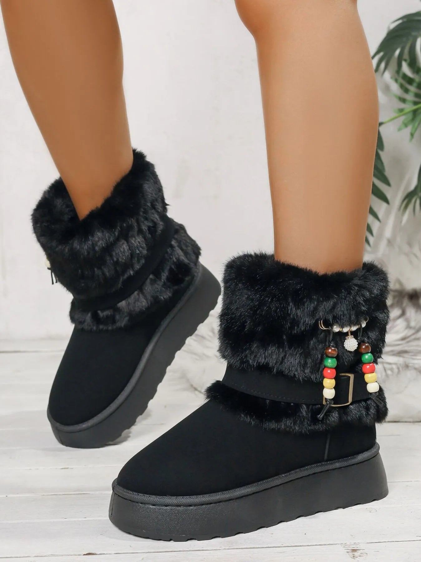 Round Toe Platform Boots - Fashorio