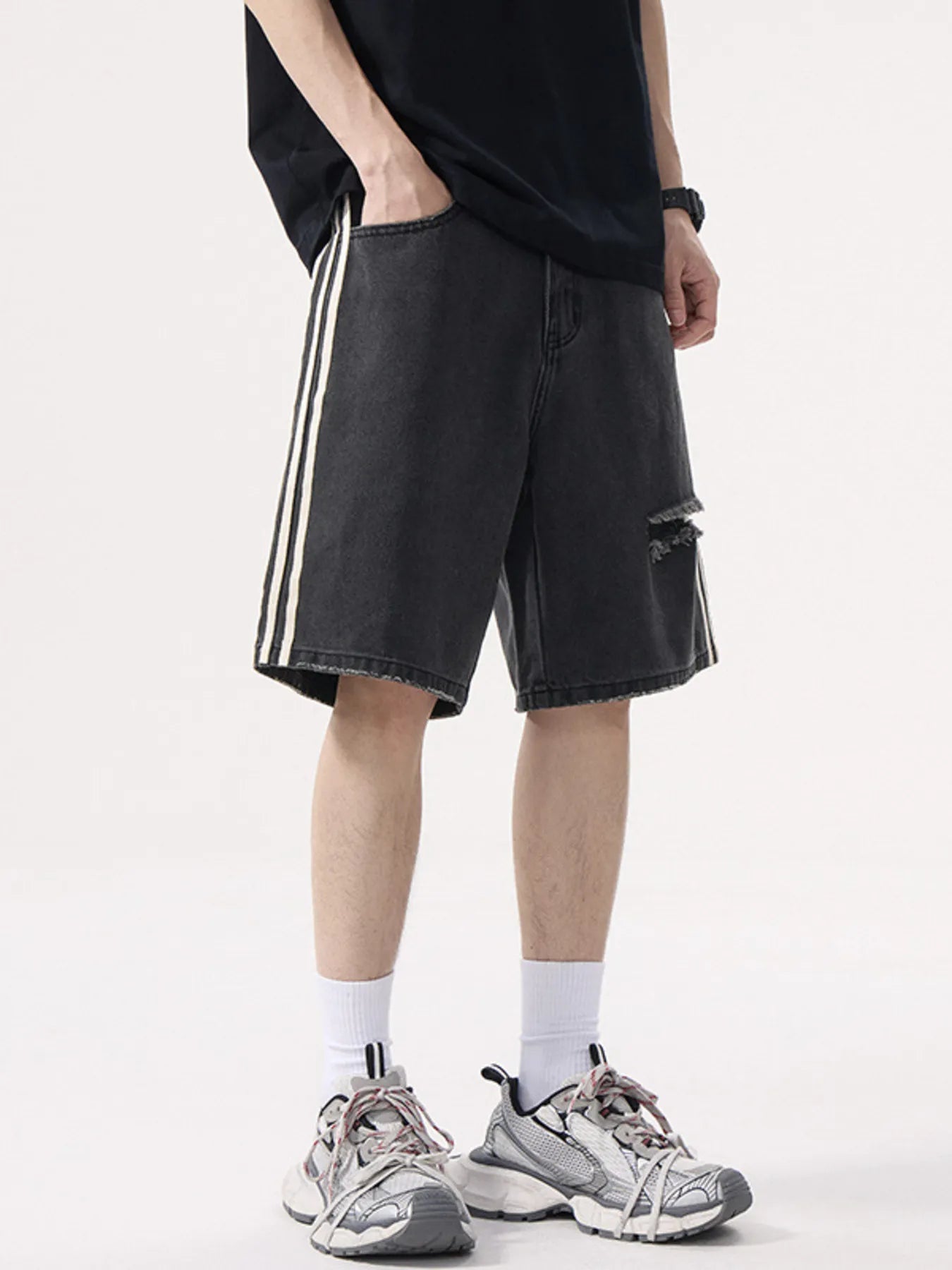 Men's Distressed Side Striped Denim Shorts - Fashorio