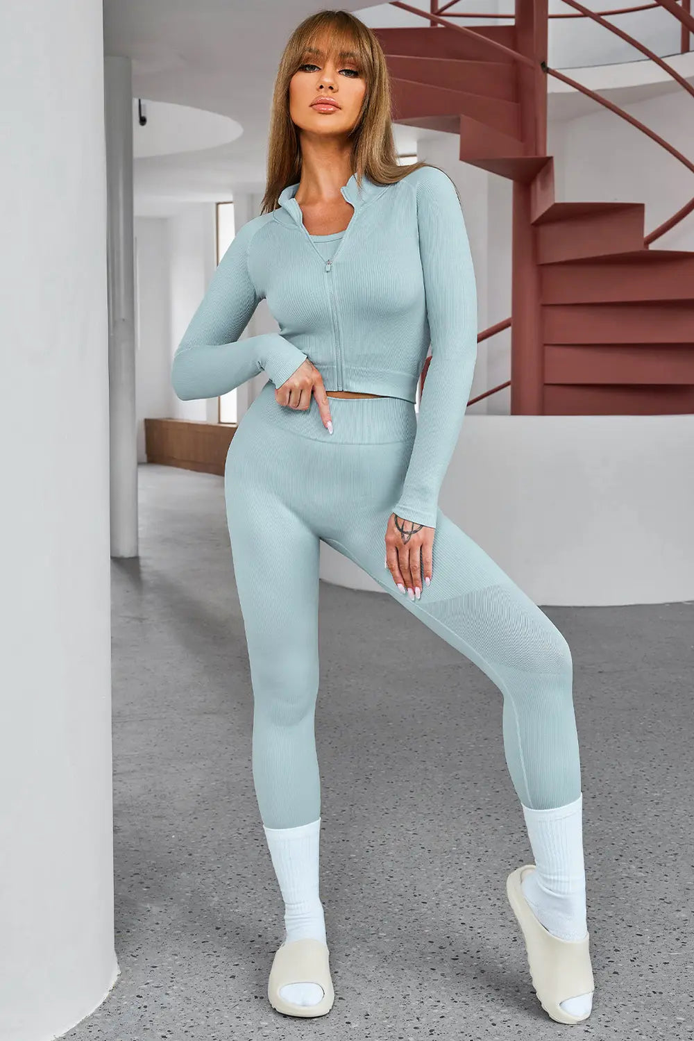Tank Cropped Active Top and Pants Set - Fashorio