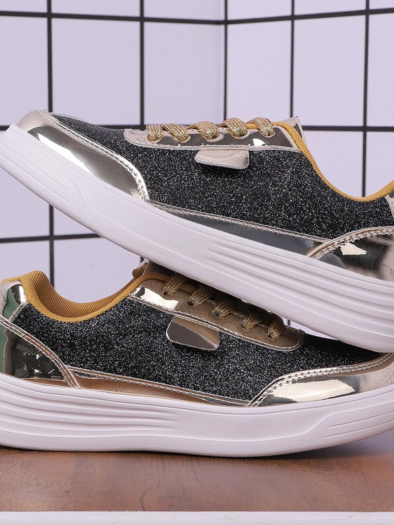Glitter Metallic Platform Sneakers - Fashorio