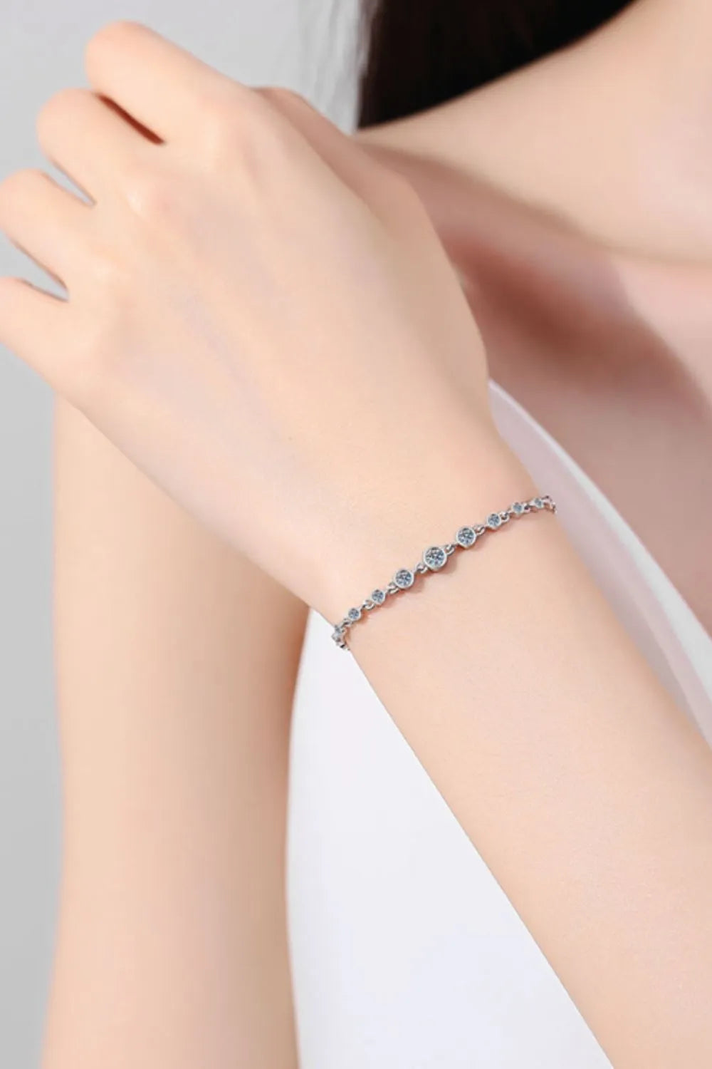 925 Sterling Silver Inlaid Moissanite Bracelet Silver One Size - Fashorio