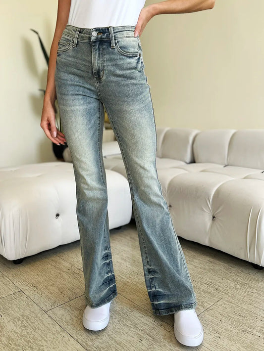 Judy Blue Full Size Mid Rise Flare Jeans Medium - Fashorio