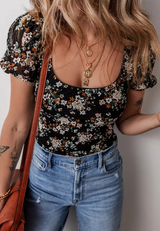 Printed Scoop Neck Short Sleeve Bodysuit - Fashorio