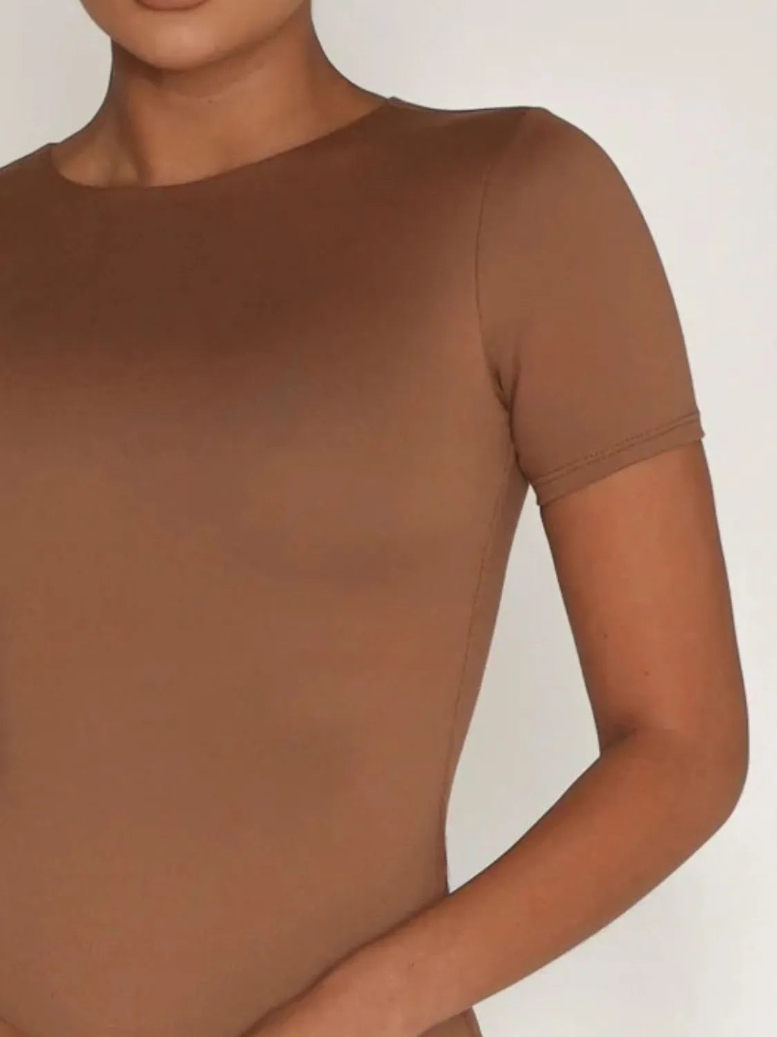 Round Neck Short Sleeve Swim Top - Fashorio