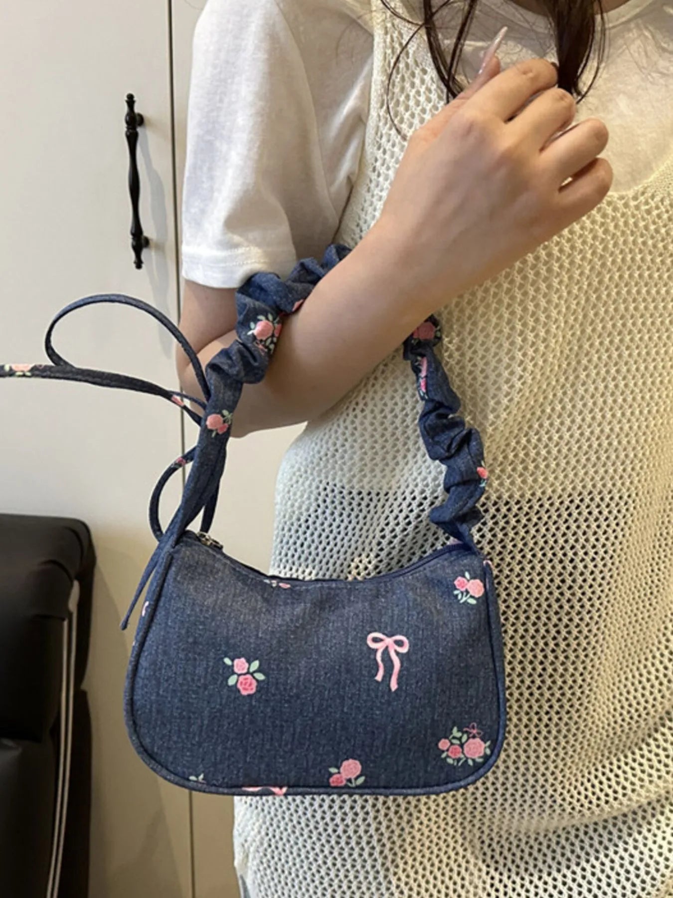 Embroidered Ruched Strap Shoulder Bag - Fashorio