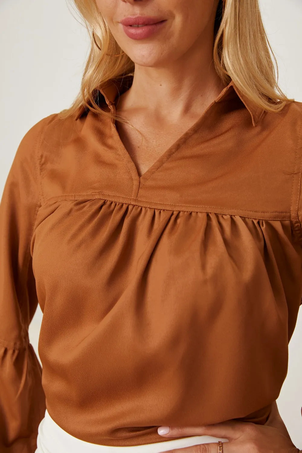 Balloon Sleeve Collared Neck Blouse - Fashorio