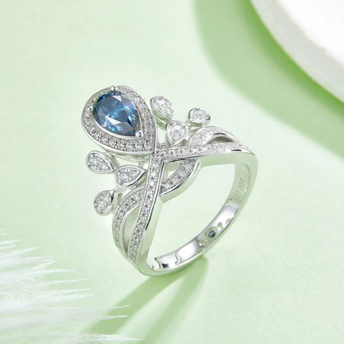 1 Carat Moissanite 925 Sterling Silver Ring Light Blue - Fashorio