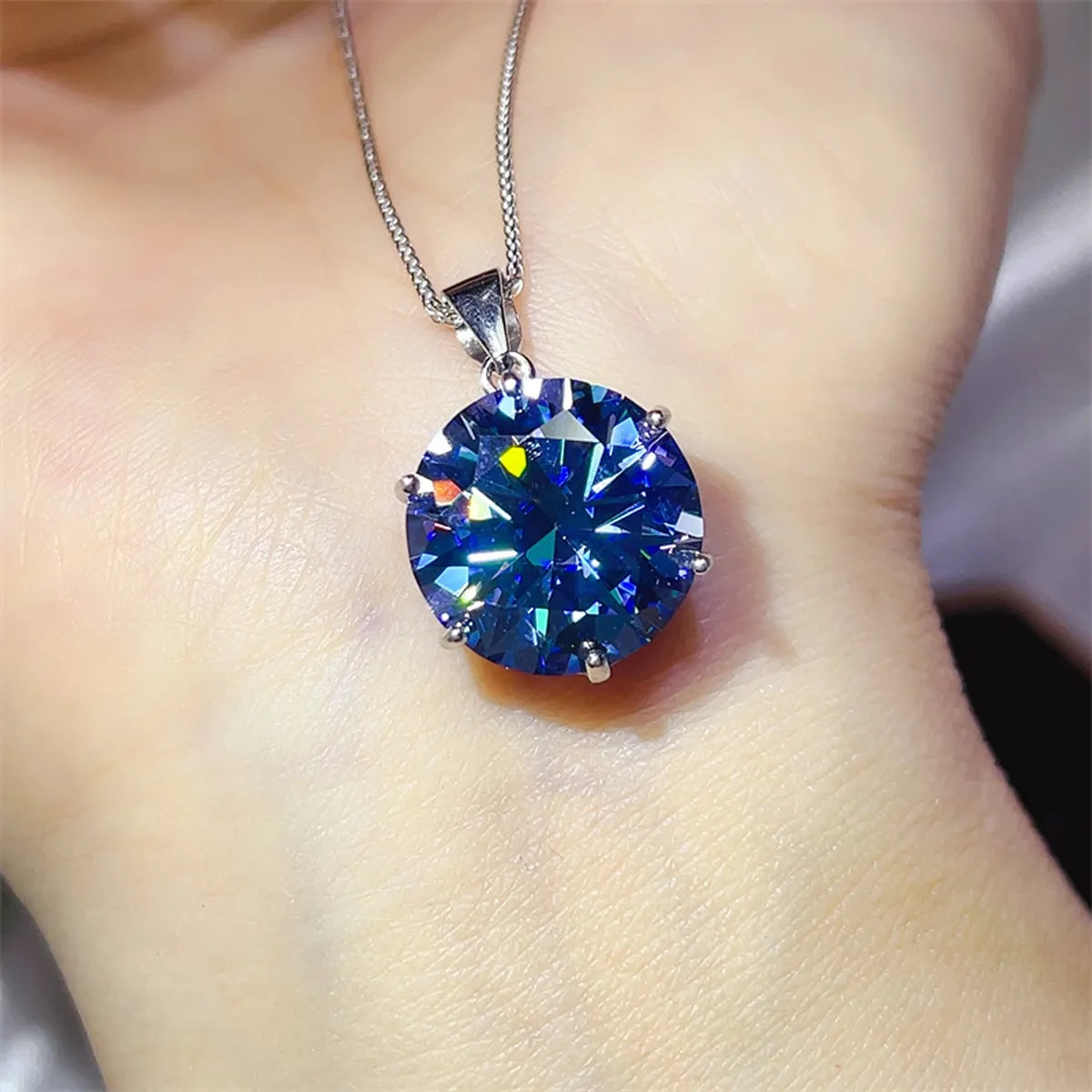 10 Carat Moissanite 925 Sterling Silver Ring and Necklace Set - Fashorio