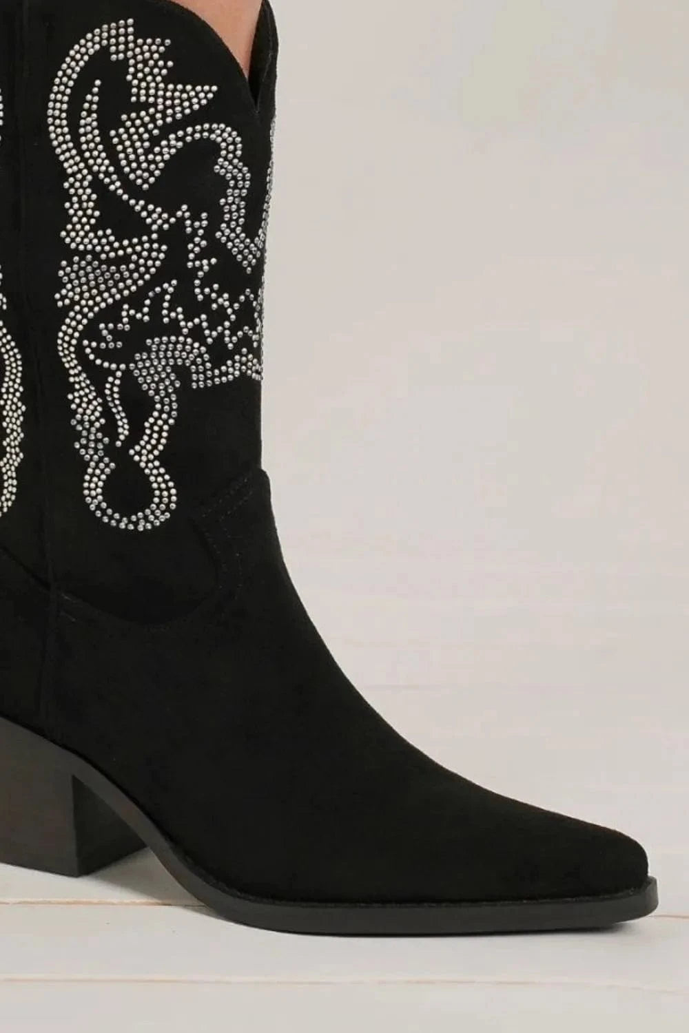 Beast Fashion Rhinestone Detail Point Toe Boots - Fashorio