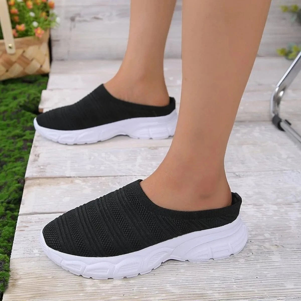 Breathable Mesh Round Toe Slip-Ons Black - Fashorio