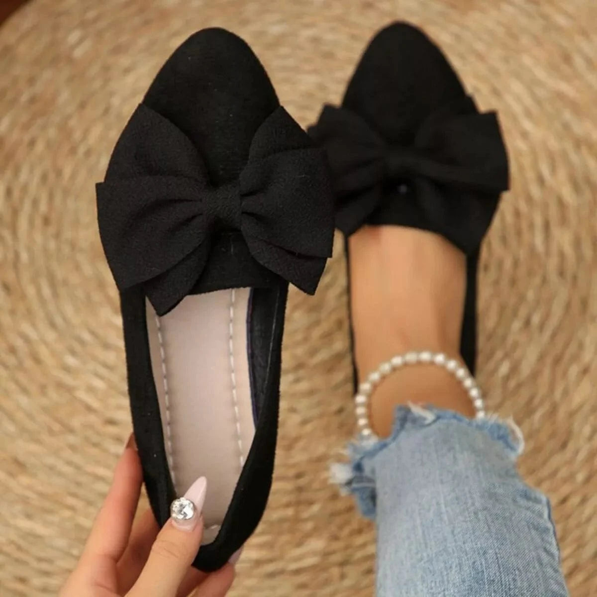 Bow Point Toe Slip-Ons Black - Fashorio