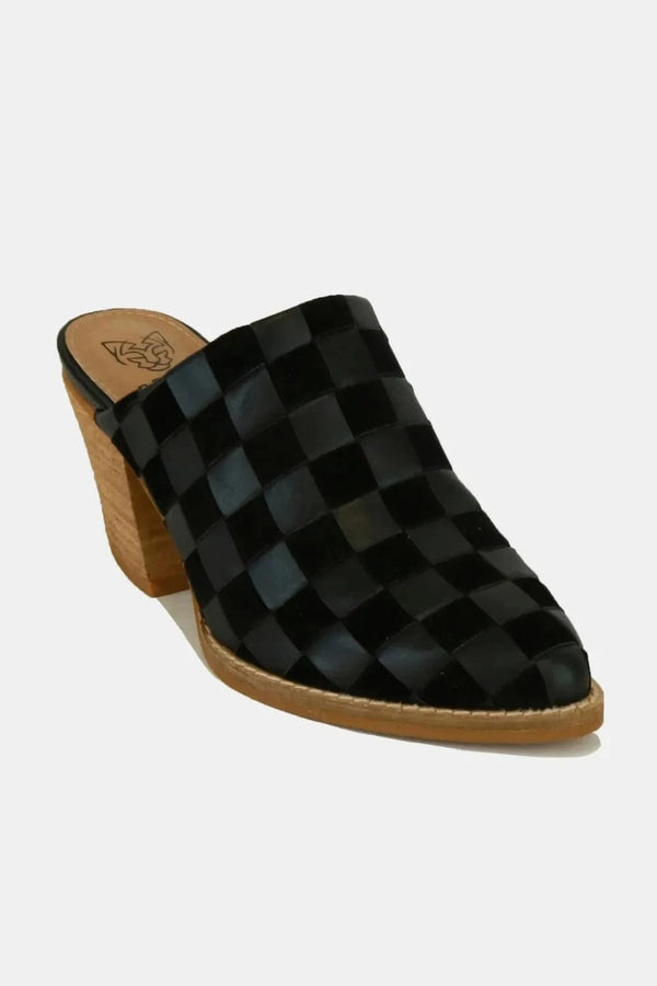 Beast Fashion Woven Checkerboard Block Heel Mule Shoes Black - Fashorio