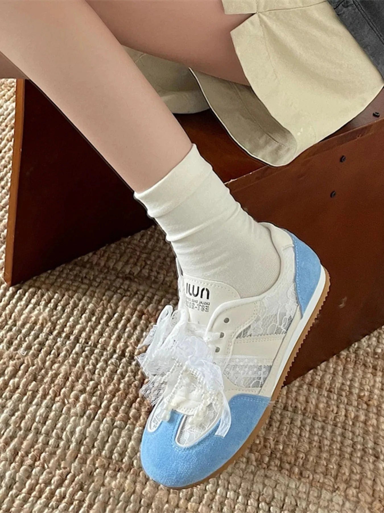 Vintage Lace Ribbon Sneakers Blue - Fashorio