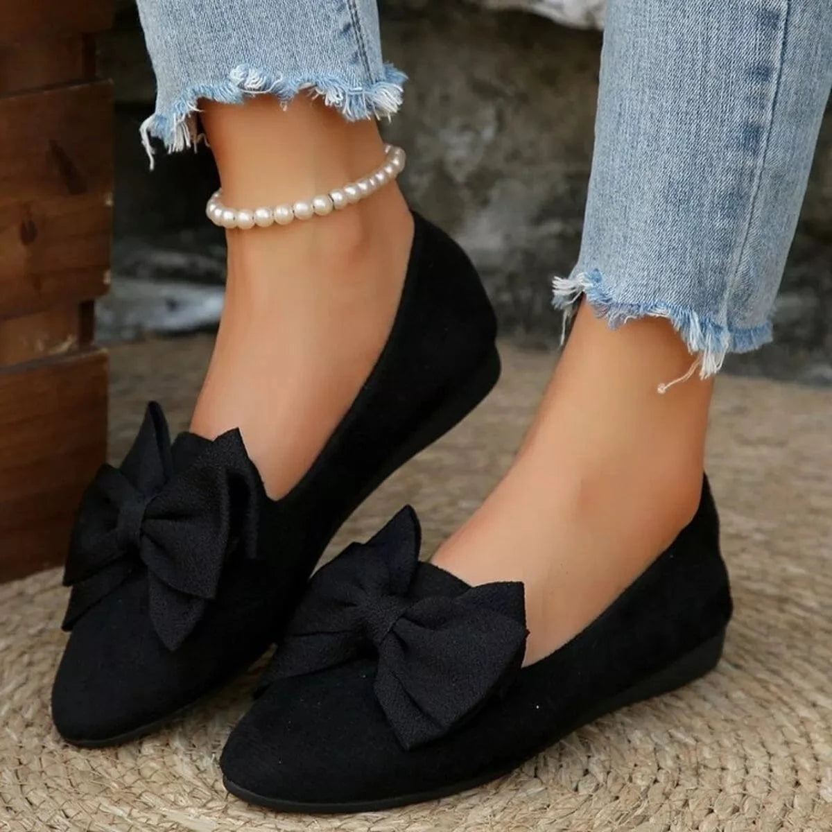 Bow Point Toe Slip-Ons - Fashorio